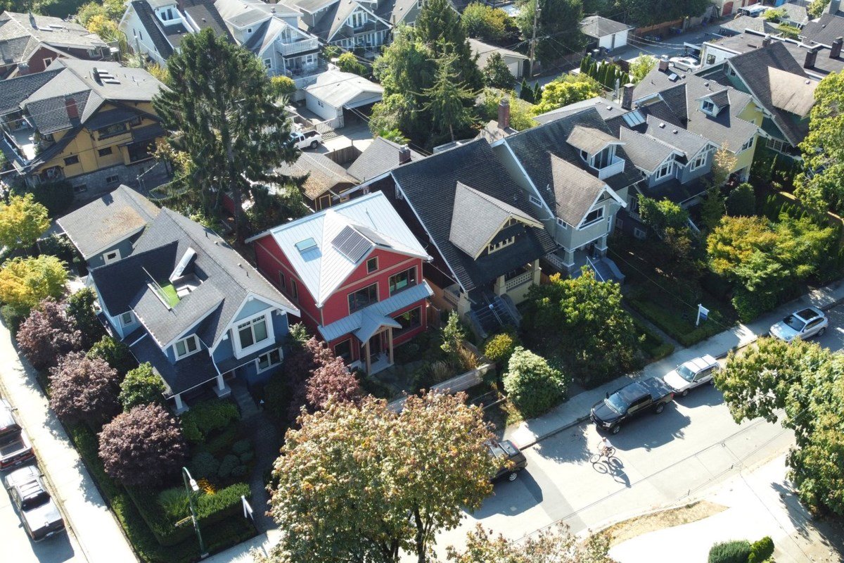 Vancouver-area home sales down 3.5% in May as condo market lags: real estate board