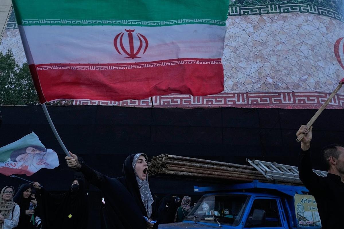 A tentative deal is reached to end the Iran war and Trump orders a stop to the US naval blockade