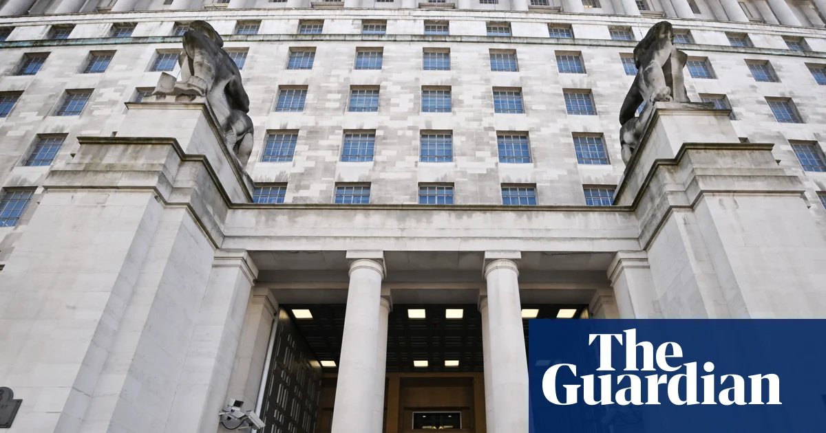 Chinese spies use LinkedIn to target UK officials and military staff | MI5