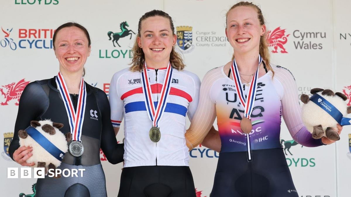 National road race championships: Zoe Backstedt retains time trial title on all-Welsh podium