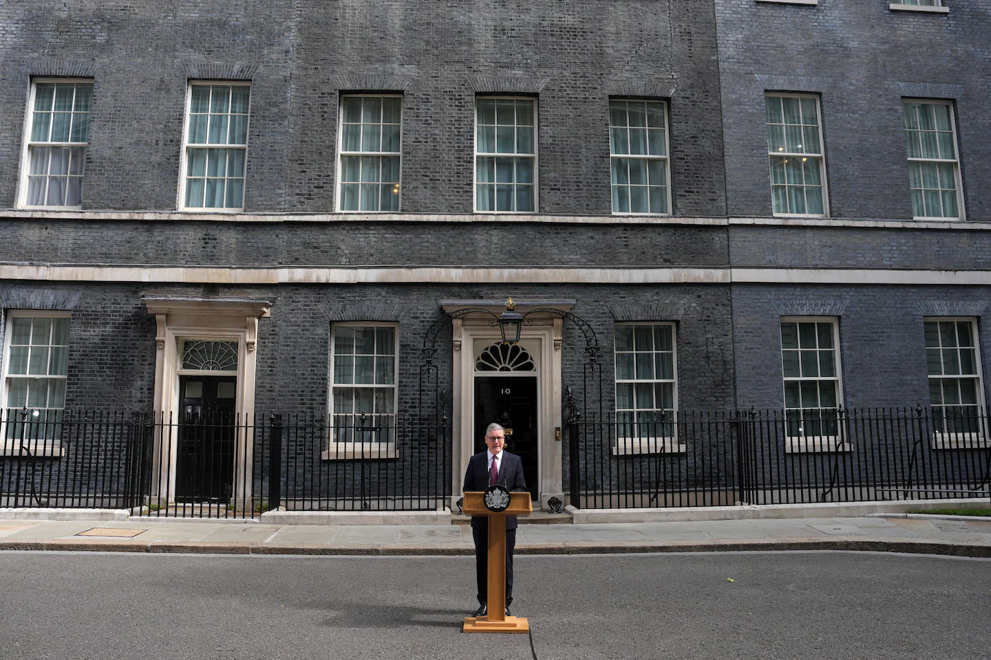 As Starmer quits, collapse of U.K.’s mainstay parties mirrors global trend