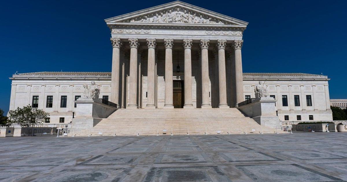 Supreme Court strikes down Hawaii law requiring permission to carry guns in stores and hotels