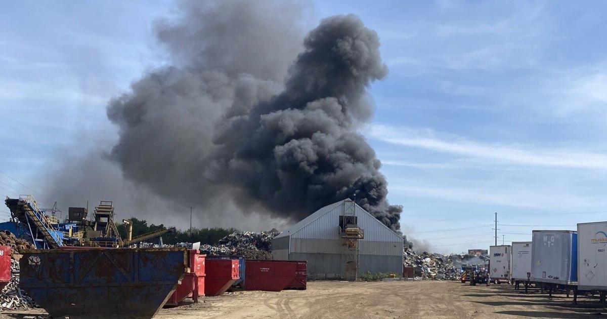 Crews battle industrial fire in Brampton: 'A long-duration event'
