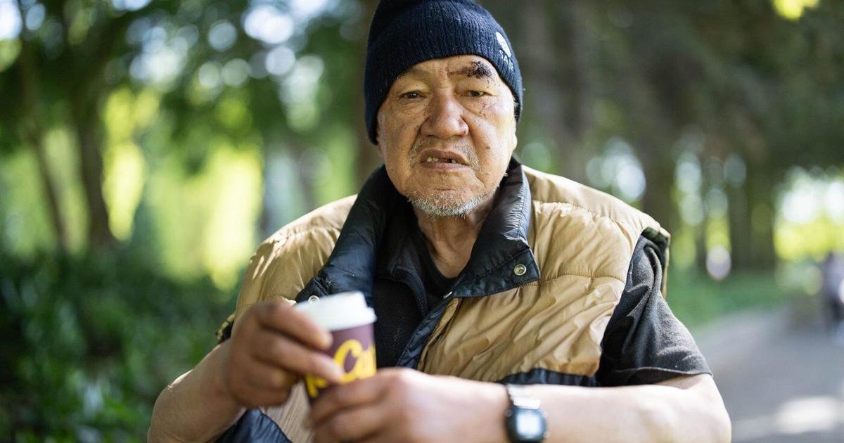 'Time all blurs': Senior's journey from Shanghai art teacher to homeless in B.C. park