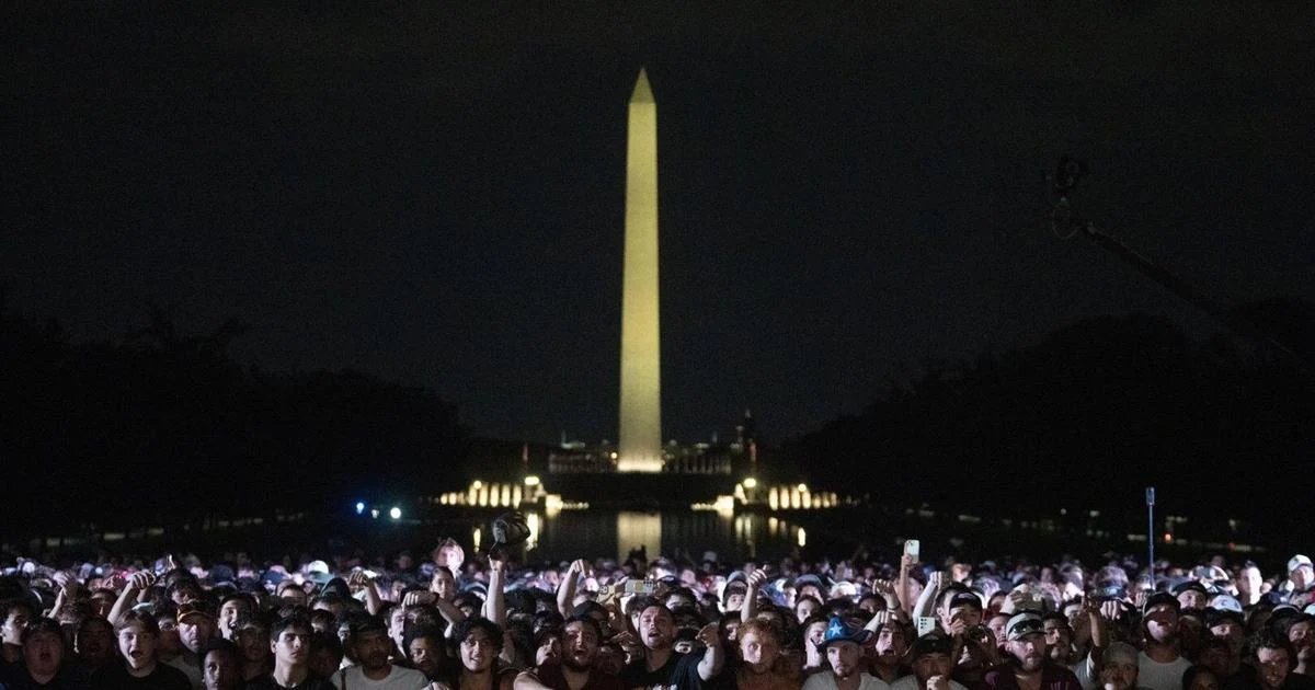 Inside the crowd drawn to Trump's unusual UFC fight night at the White House