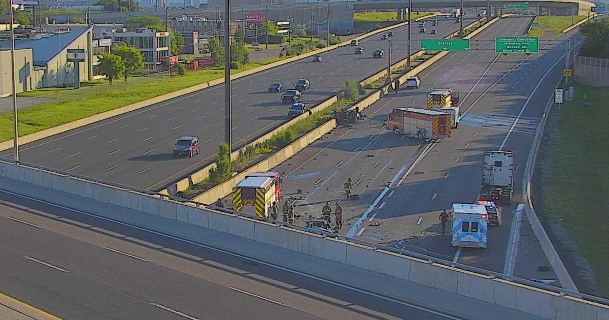Eastbound Hwy. 401 closed at Kipling after multi-vehicle crash