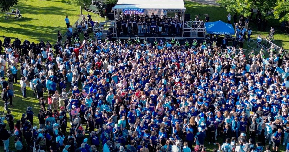 Doug Ford's office offers explanation about edited Ford Fest photo. Experts say they are skeptical