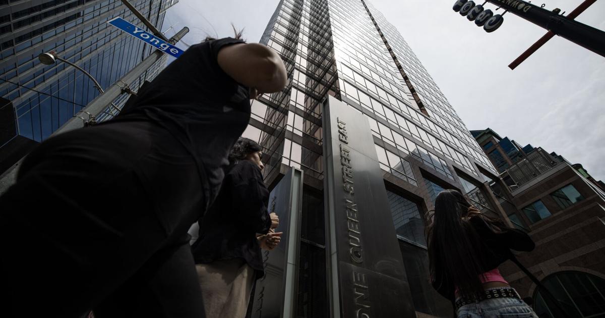 Canada Pension Plan manager sells Toronto office at $74.5-million loss to move to new building