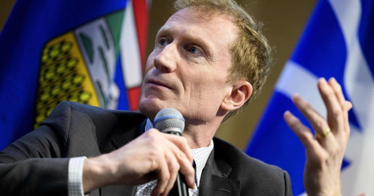 Canada won’t drop fees on big American streaming services