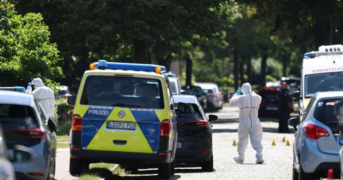5 people have died in a shooting in Stade in northern Germany and police arrest 2