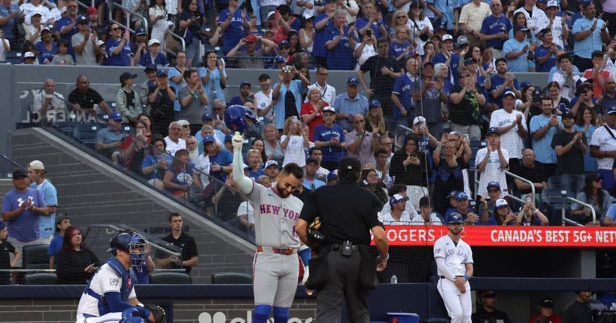 An emotional Bo Bichette gets a proper goodbye from Blue Jays fans. ’'I … gave it everything I had'