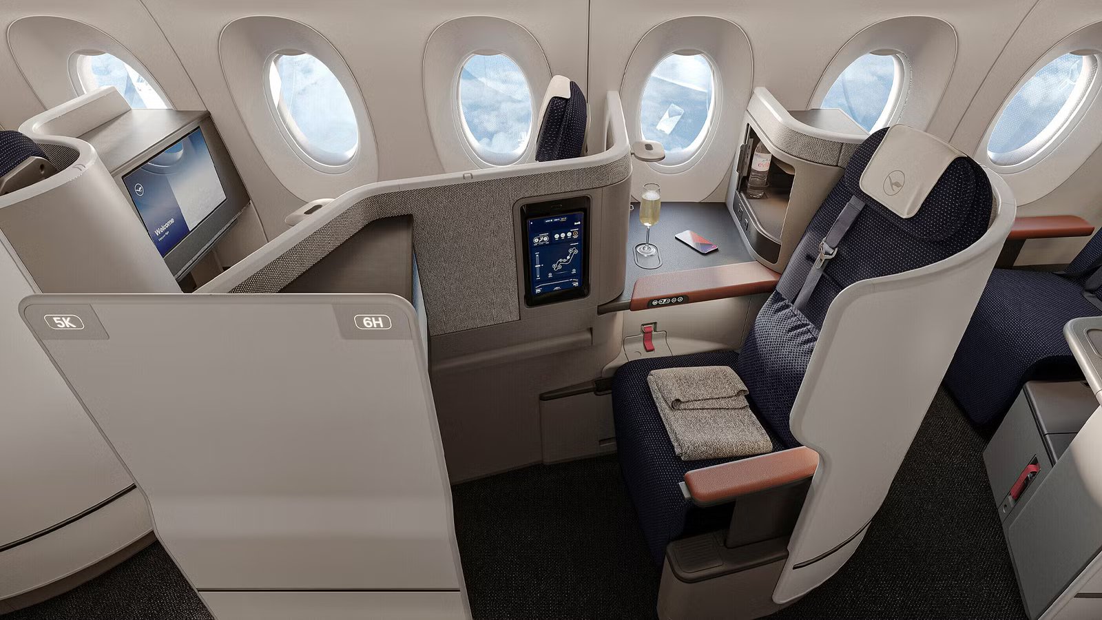 7 Airlines With The World’s Most Luxurious Business Class Seats In 2026