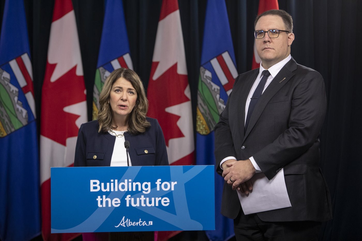 Alberta’s Smith to announce government action to help combat high cost of living