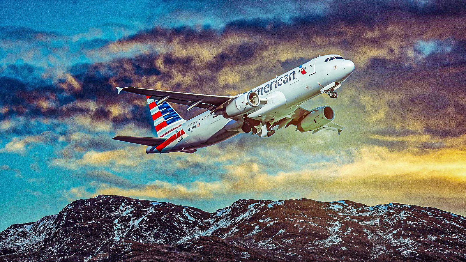 “He Just Bit A Passenger”: Chaos Erupts On Mid-Air American Airlines Flight