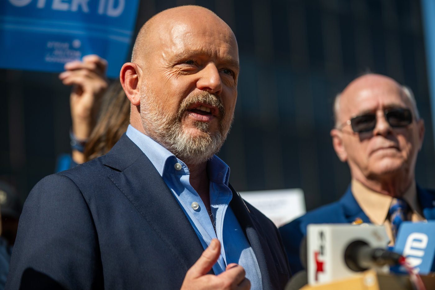 Republican Steve Hilton advances to general election in race for California governor