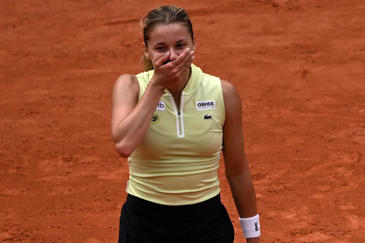 Chwalinska’s remarkable French Open run continues as she beats Kalinskaya to reach semifinals