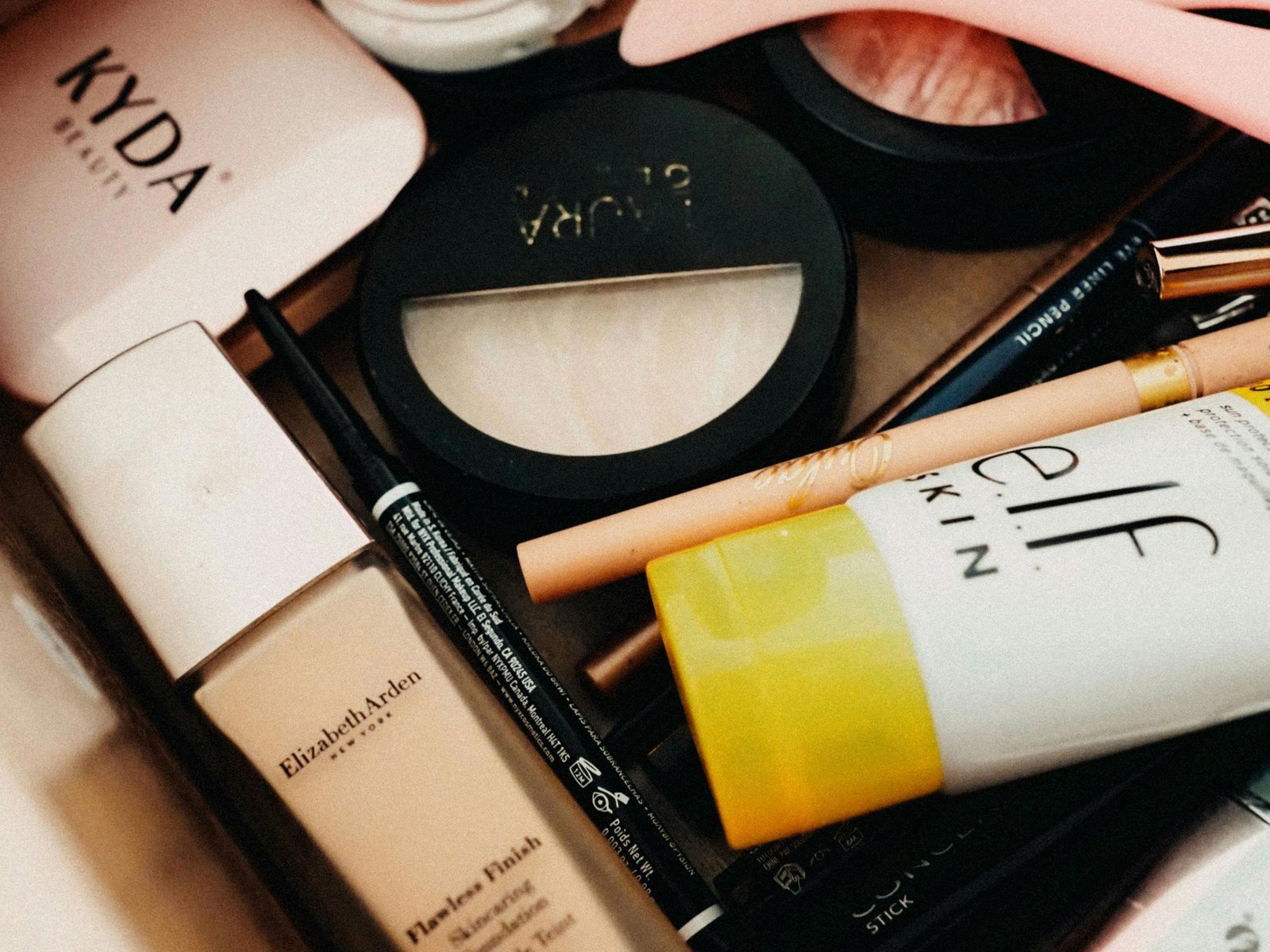 Put it in the cart: the 30 best fashion, beauty and travel deals I’m obsessing over in Amazon AU’s Mid-Year Sale