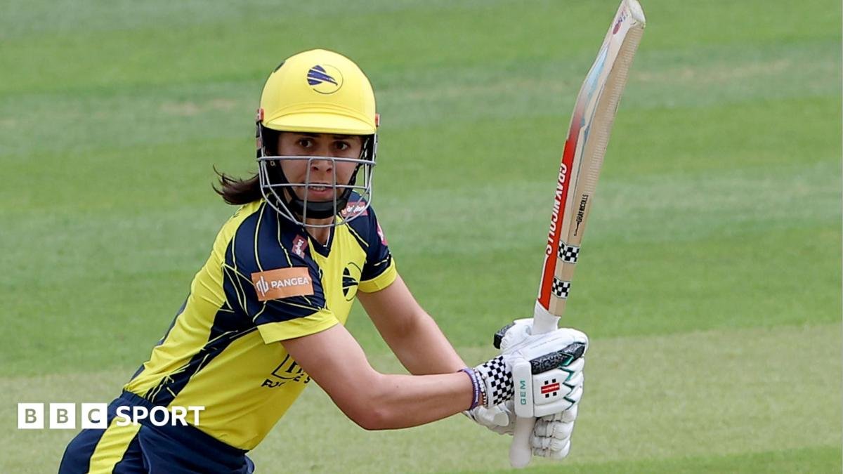 Women’s T20 Blast: Wins for Hampshire, The Blaze, Surrey and Warwickshire