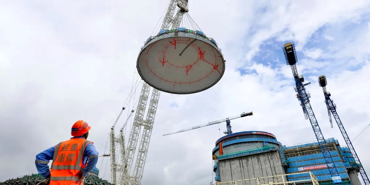 Why China is betting on big nuclear reactors