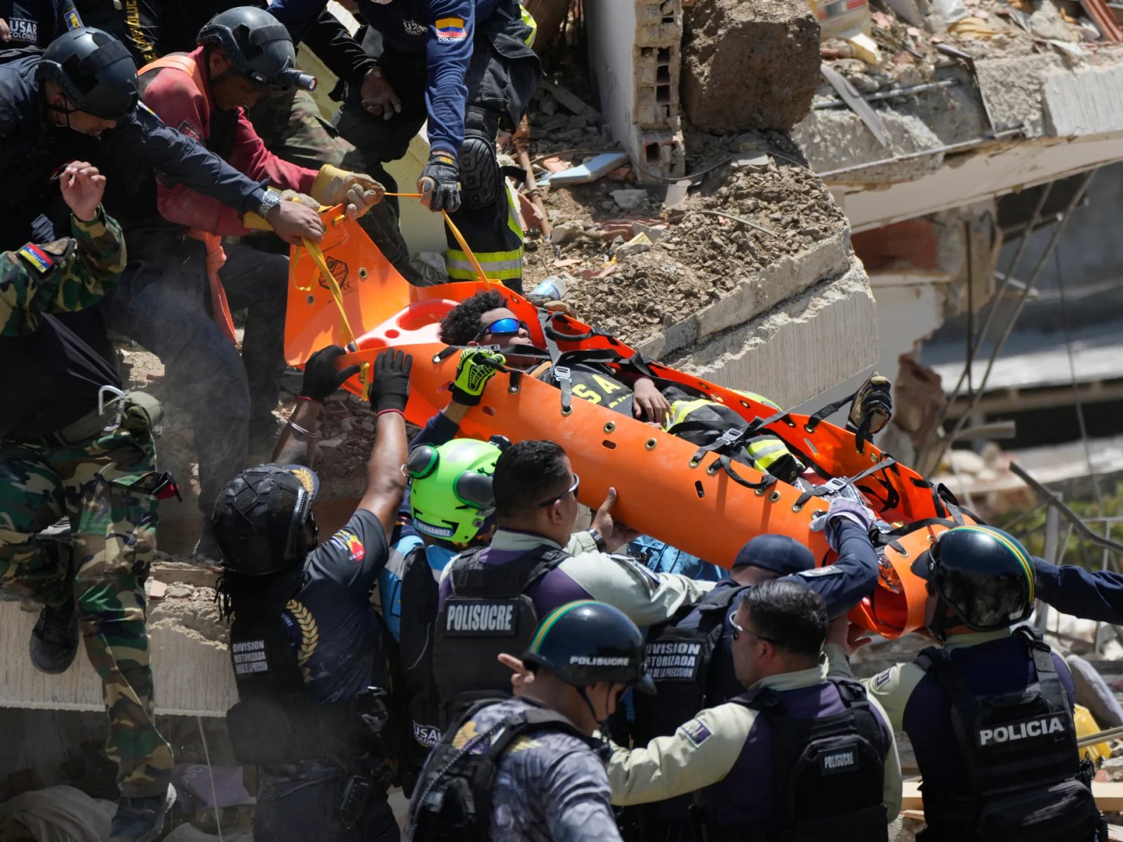 In pictures: Race against time to rescue Venezuela earthquake survivors | Earthquakes News