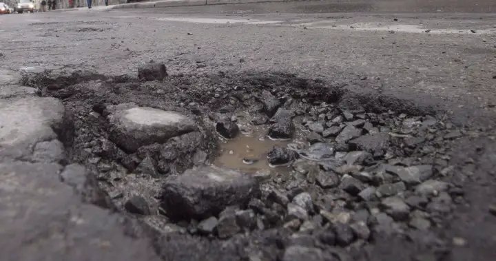 Potholes the main issue driving Ontario’s worst roads list, CAA says