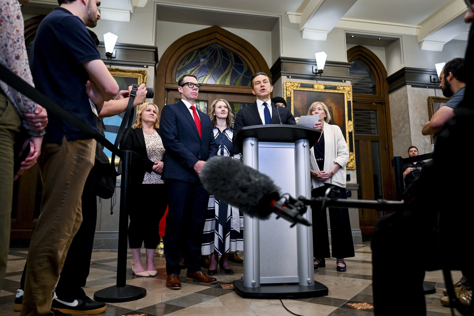 Poilievre accuses Carney of ducking questions about Canada’s sluggish economy