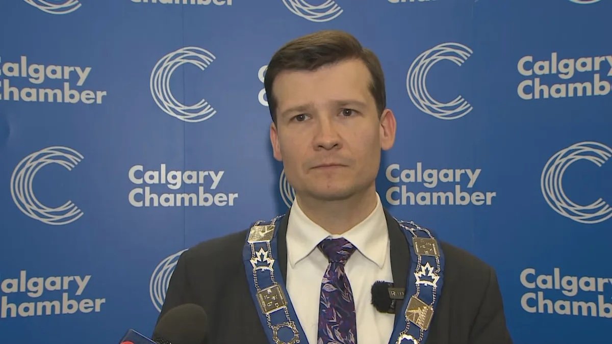 Calgary Mayor Jeromy Farkas wins Round One of bitter Twitter window-rattle battle 