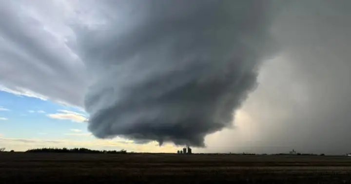 Tornado touches down in Peace River region of northwestern Alberta