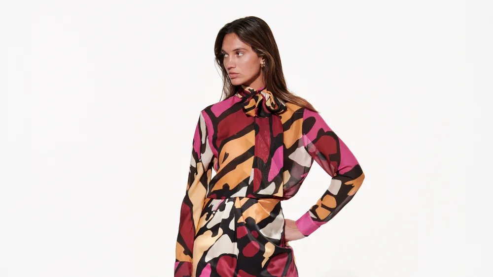 Issa Makes a Comeback With Prints, Silky Draped Dresses