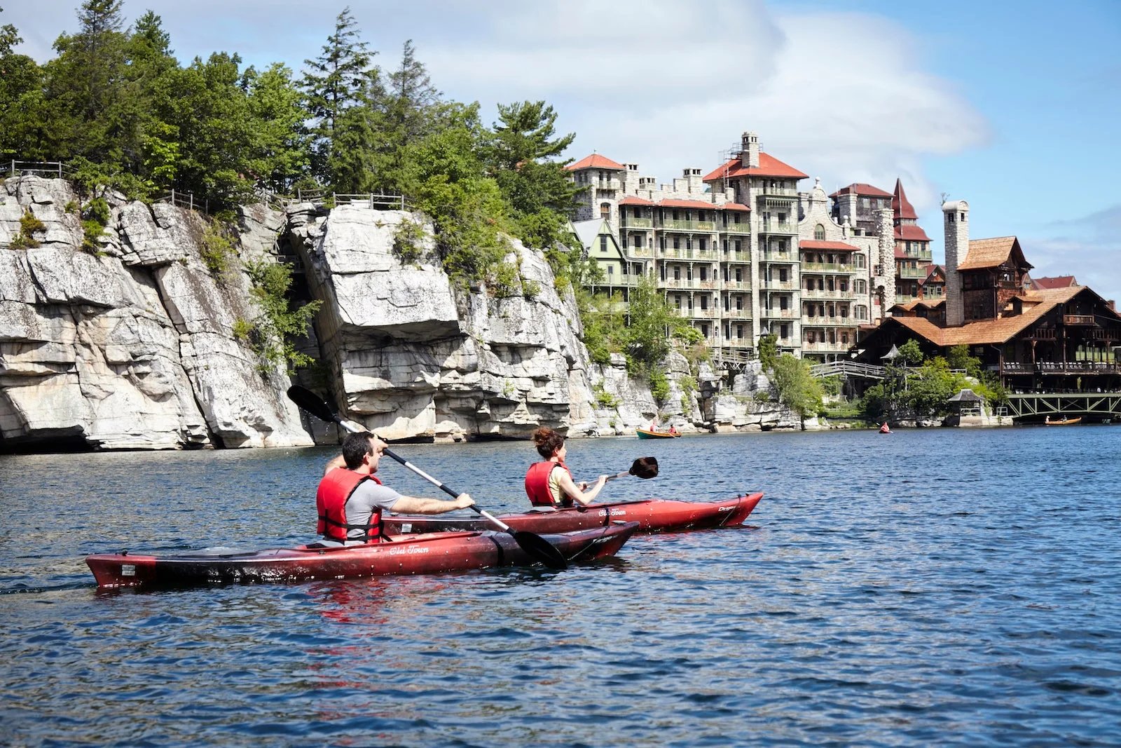 10 summer resorts for families in the US