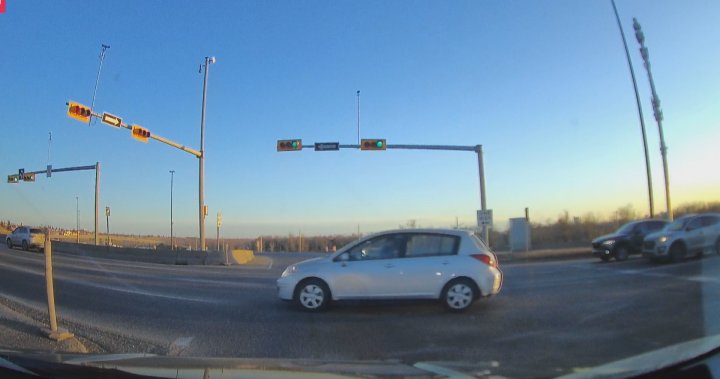 Calgary police issue more than 60,000 tickets for running red lights since 2024 – Calgary