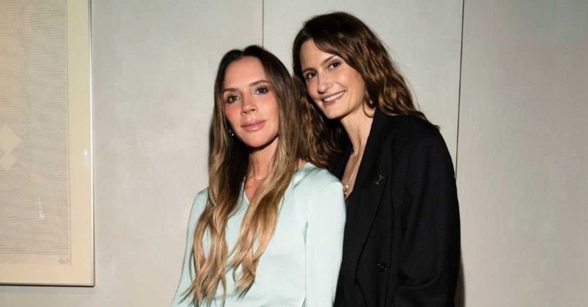 Victoria Beckham Just Wore the Summer Colour Combination I’ve Spotted On Fashion People In Their 20s and 50s