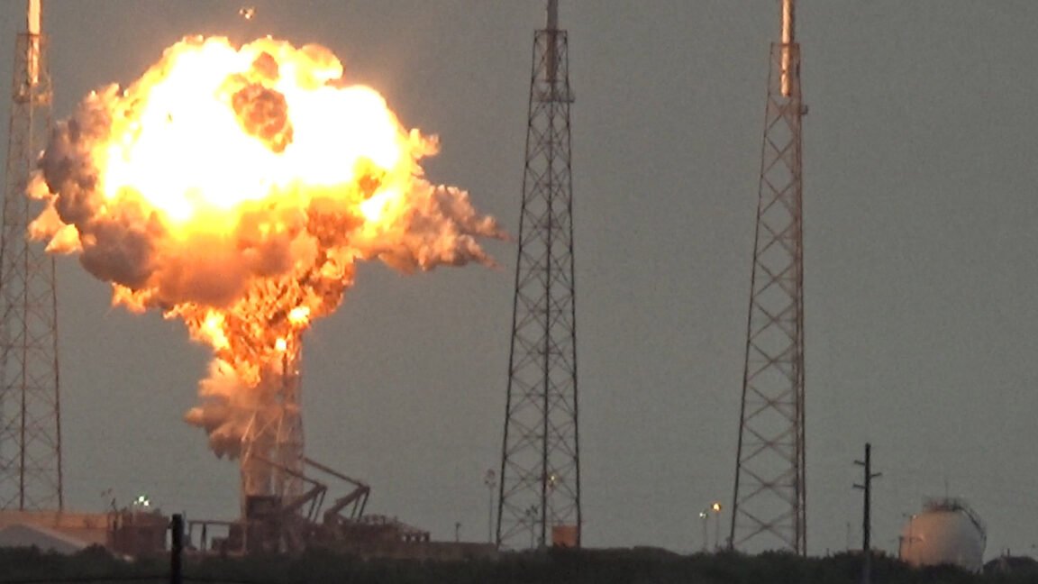 How long will it take to rebuild Blue Origin’s launch pad? We asked some SpaceX vets.