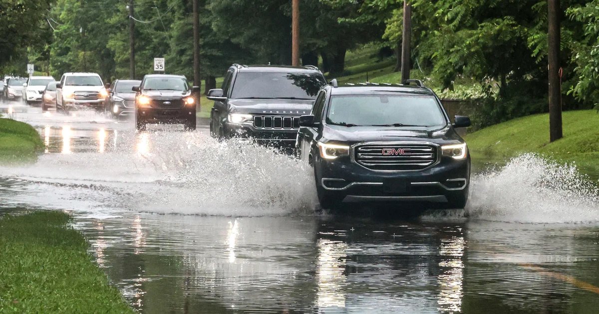 4 dead in Kentucky after heavy rain and floods put 12 state roads “out of commission,” governor says