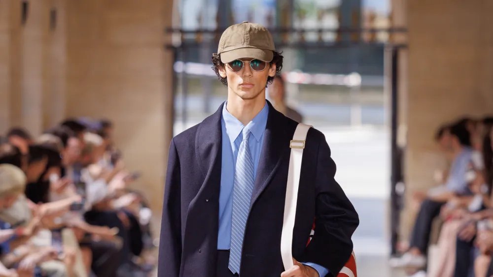 Auralee Spring 2027 Ready-to-Wear Runway, Fashion Show & Collection Review