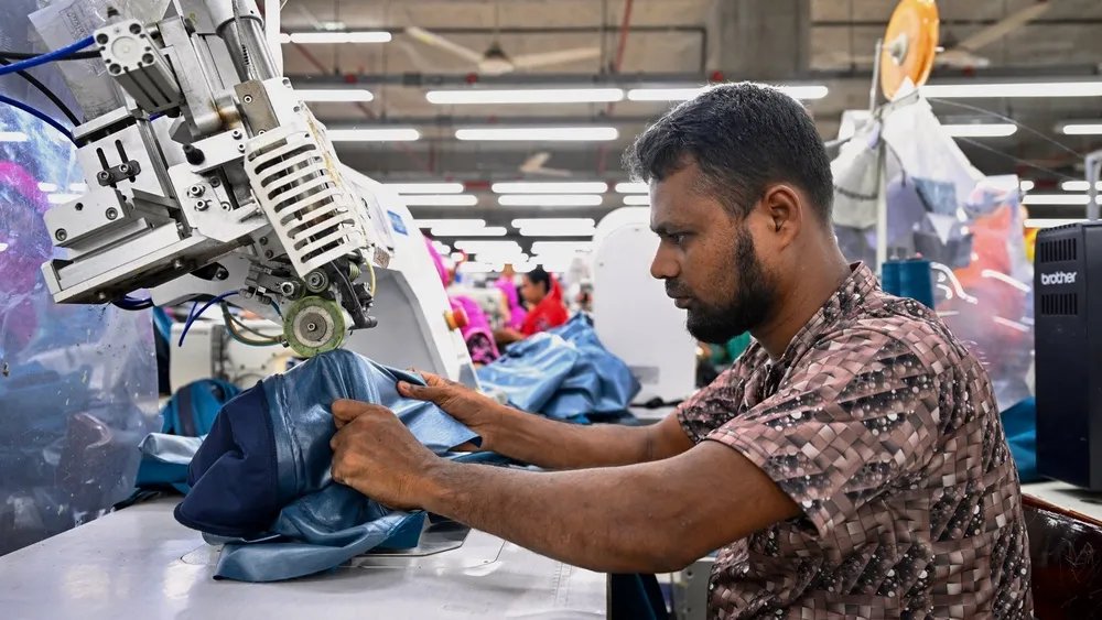 On the Line: More Garment Factory Closures Rattle Bangladesh