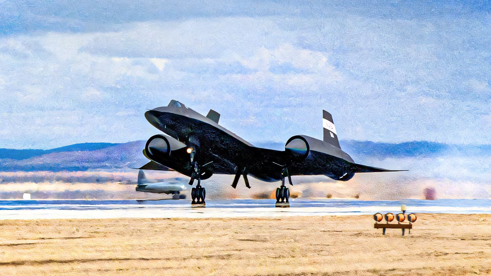 Why The SR-71 Blackbird’s Silver Tires Wore Out Faster Sitting Still Than Landing At 200 Knots