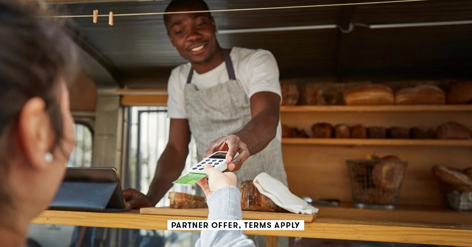 6 credit card bonuses to earn by spending $1,000 or less