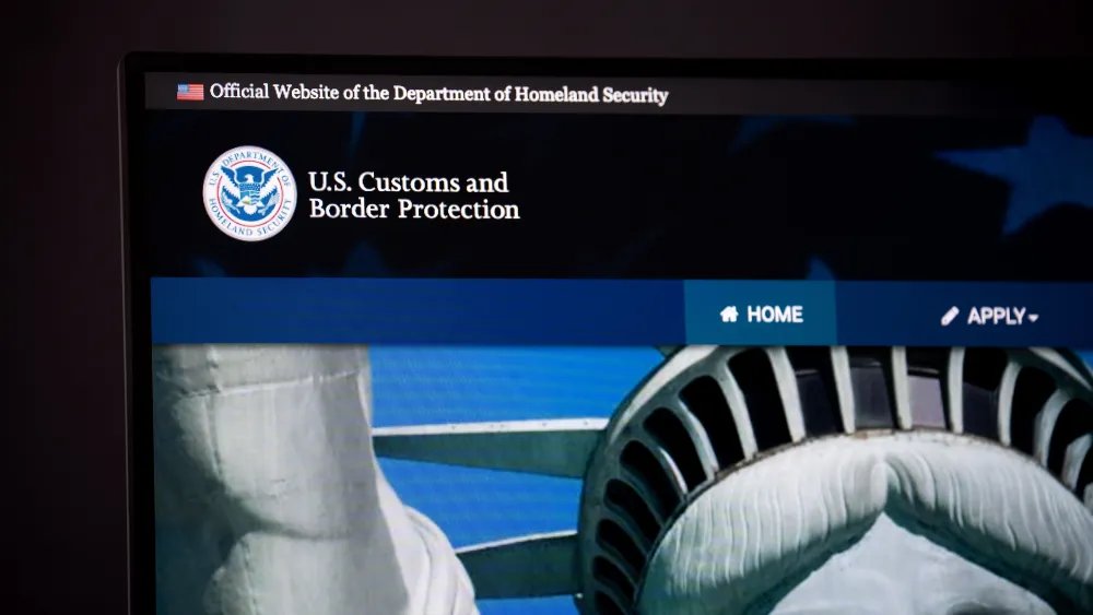 Aviation Groups Urge DHS to Abandon Customs Cuts at US Airports