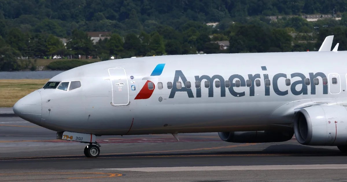 Pilot reports biting passenger on American Airlines flight