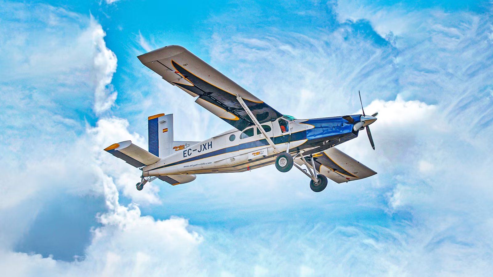 I Took A Remote Bush Flight In A Pilatus Porter That Changed Everything I Know About Aviation