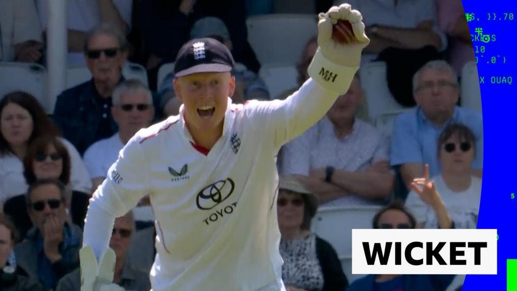 England v New Zealand – 2nd test, The Oval: Matthew Fisher takes first wicket on return to Test side after four years away