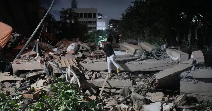 Back-to-back powerful earthquakes slam Venezuela, collapsing buildings