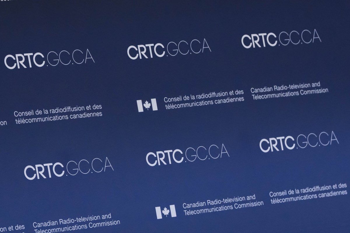 CRTC gives Bell and Telus until Wednesday to drop fees or risk compliance actions