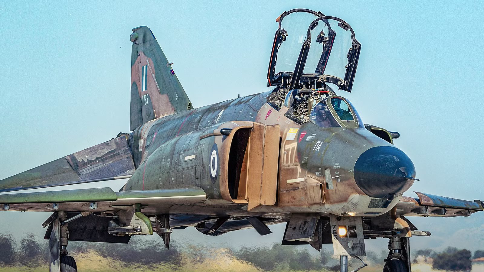 The F-4 Phantom’s Raw Power Is Exactly Why 60 Years Later No Modern Jet Has Fully Replaced It