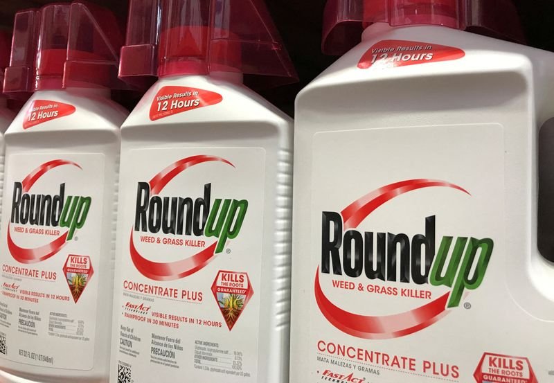Bayer says no plans to restructure despite litigation threat