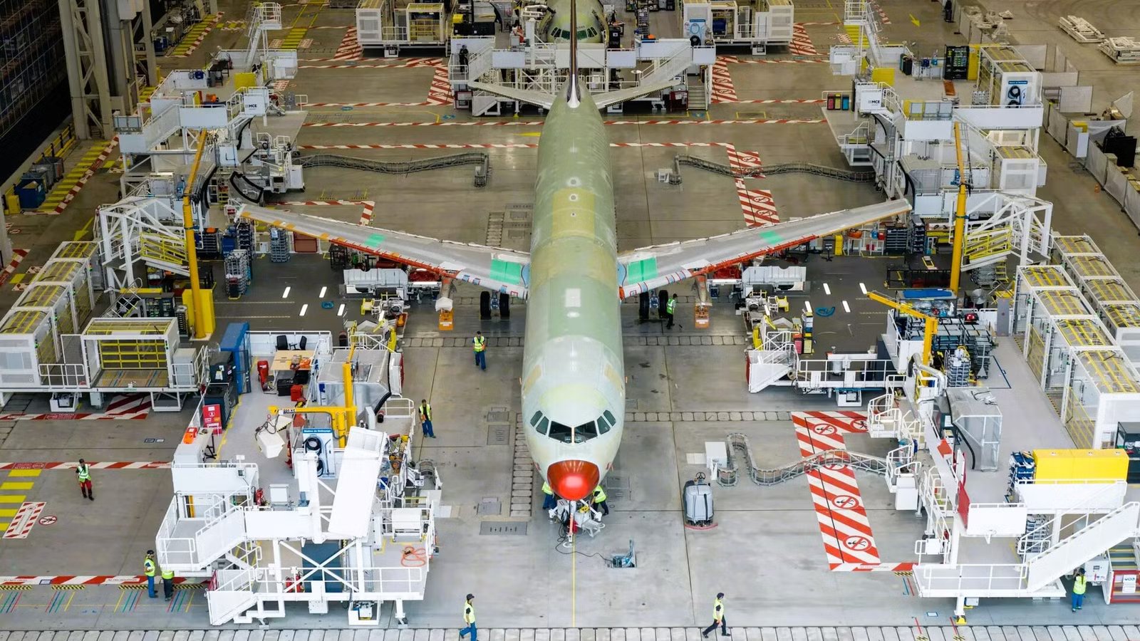 Airbus Is “Very Committed” To Launching An A320 Family Replacement In 2030, CEO Says