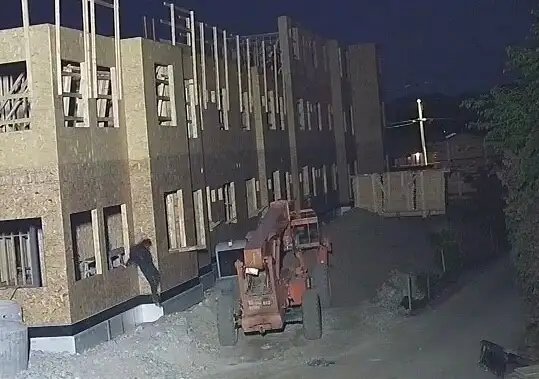 Photos show individual on Penticton construction site moments before destructive fire – Okanagan