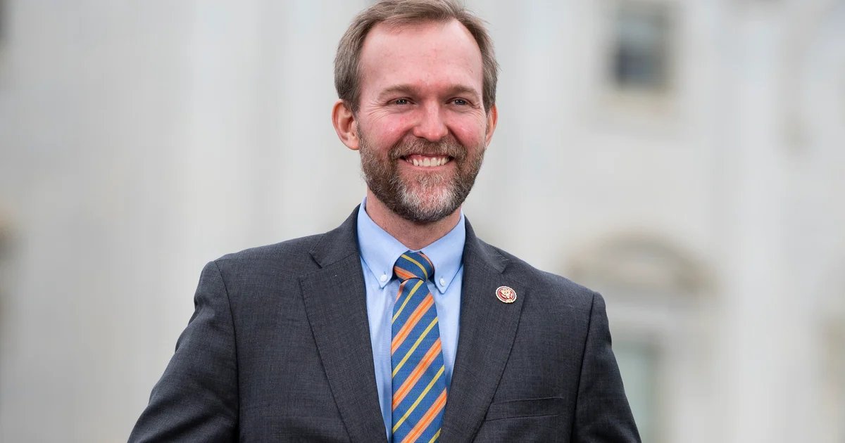 Moderate Democrat Ben McAdams wins primary in Utah’s new left-leaning district, CBS News projects