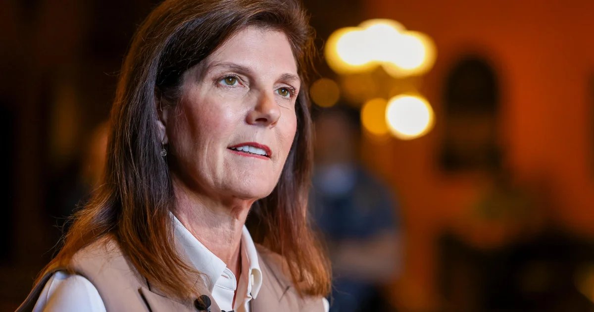 Pamela Evette, Alan Wilson head to runoff in crowded GOP primary for South Carolina governor, CBS News projects